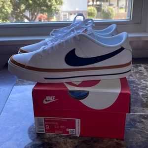 Brand New in Box Womens NIke Court Legacy Sneakers